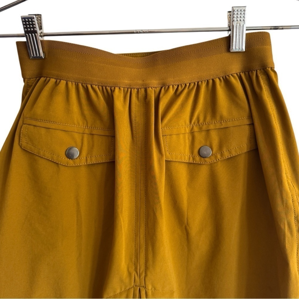 Athleta Vienna Cargo Skort, Brass Yellow, Size 0 - Picture 9 of 10